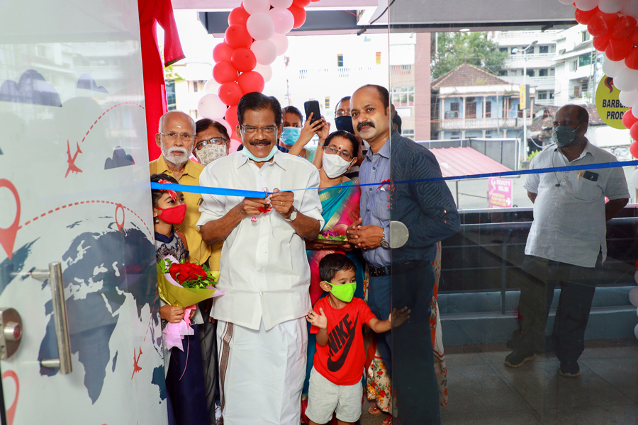 vnv-travel-solutions-gallery-inauguration-3