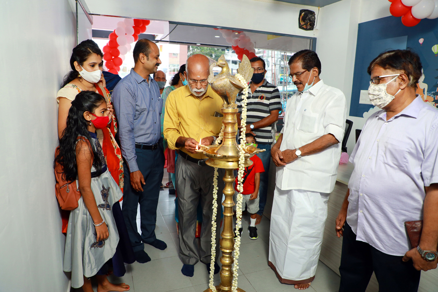 vnv-travel-solutions-gallery-inauguration-5