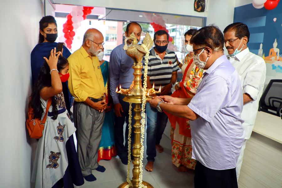 vnv-travel-solutions-gallery-inauguration-9